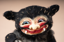 Yokai Doll：Hobeni Taro (Blushy‑Cheeked Taro) / 頬紅太郎（ほおべにたろう）
