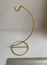 Hanging Ornament Stand — Iron (Gold, 22.7cm)